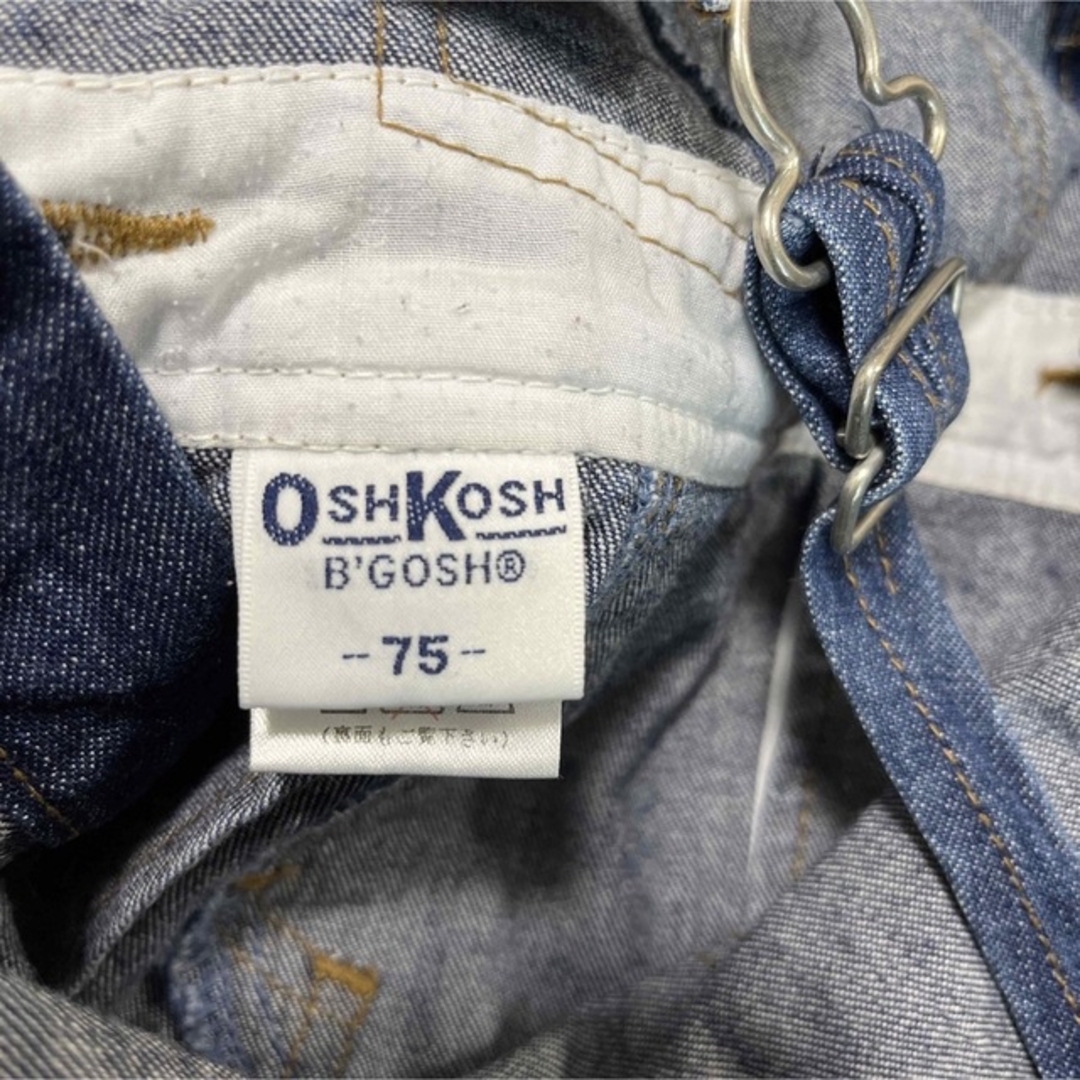 OshKosh(オシュコシュ)の【やや難あり】OSHKOSH オーバーオール75cm ハーフパンツ キッズ/ベビー/マタニティのベビー服(~85cm)(ロンパース)の商品写真