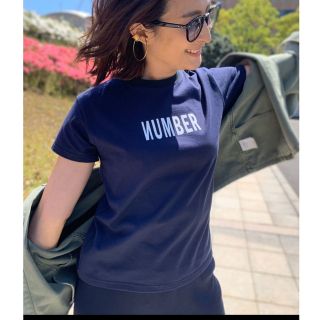 【新品】un number アンナンバー 「NUMBER」Ｔシャツ ネイビー(Tシャツ(半袖/袖なし))