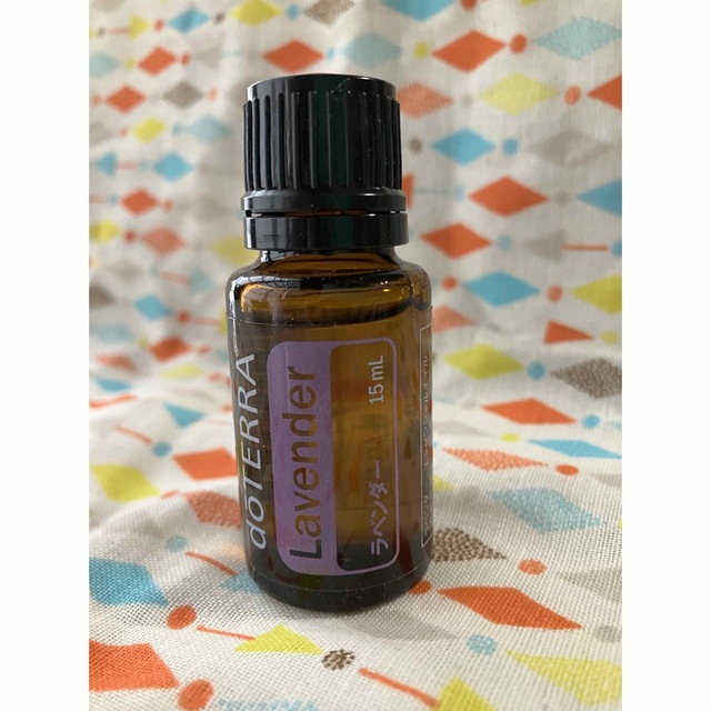 doTERRA(ドテラ)のdoTERRAラベンダー15ml《新品》 コスメ/美容のリラクゼーション(エッセンシャルオイル（精油）)の商品写真