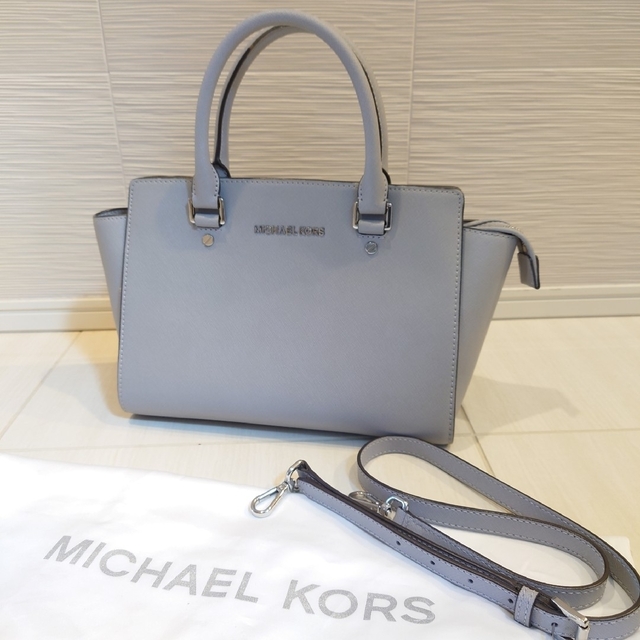 Michael Kors(マイケルコース)のMICHAEL KORS マイケルコース ショルダーバッグ グレー レディースのバッグ(ショルダーバッグ)の商品写真