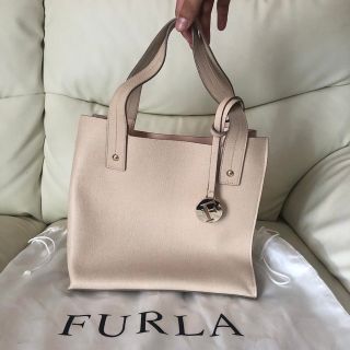 フルラ(Furla)の⭐︎フルラ   FURLA バッグ　ベージュ　(トートバッグ)