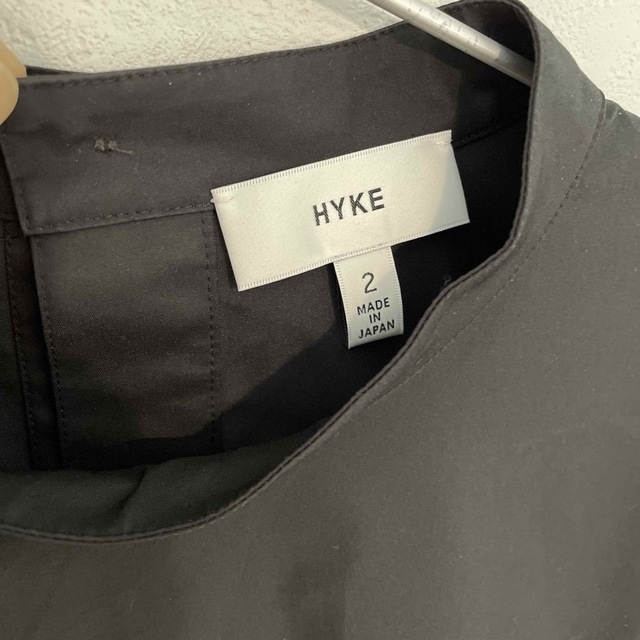 HYKE(ハイク)のHYKE シャツ 20SS   週末お値下げ レディースのトップス(シャツ/ブラウス(半袖/袖なし))の商品写真