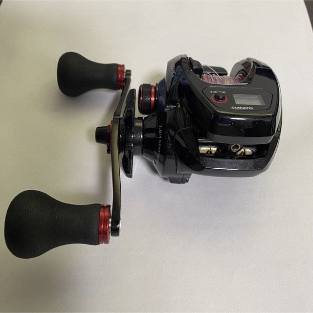 SHIMANO(シマノ)のSHIMANO 17炎月 CT 100HG 中古 スポーツ/アウトドアのフィッシング(リール)の商品写真