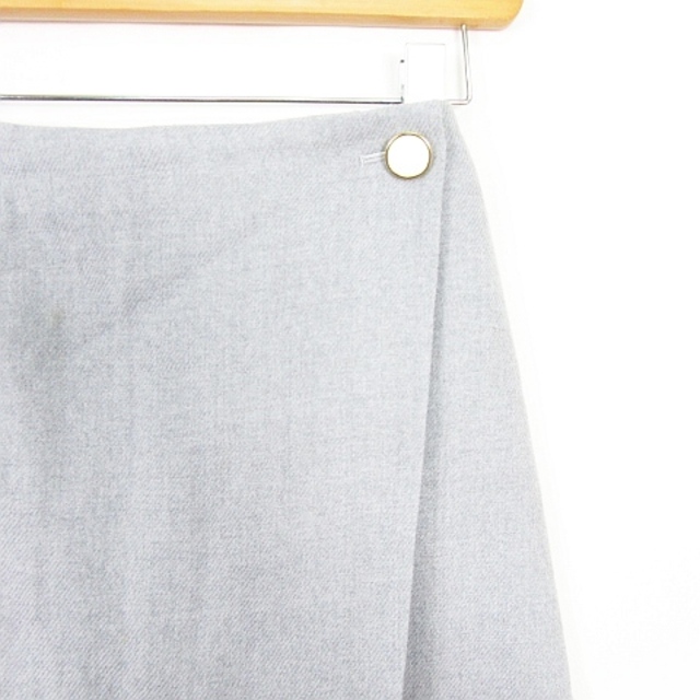 ROPE’(ロペ)のロペ ROPE ラップ風スカート 膝下 ウール 見せかけボタン 36 グレー レディースのスカート(ひざ丈スカート)の商品写真