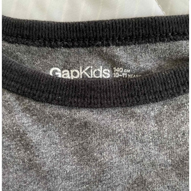 GAP Kids(ギャップキッズ)の140cm用　Gap Kids 長袖Tシャツ キッズ/ベビー/マタニティのキッズ服男の子用(90cm~)(Tシャツ/カットソー)の商品写真