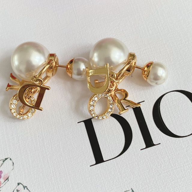 Christian Dior(クリスチャンディオール)のクリスチャンディオール　DIOR　ピアス　ゴールド レディースのアクセサリー(ピアス)の商品写真