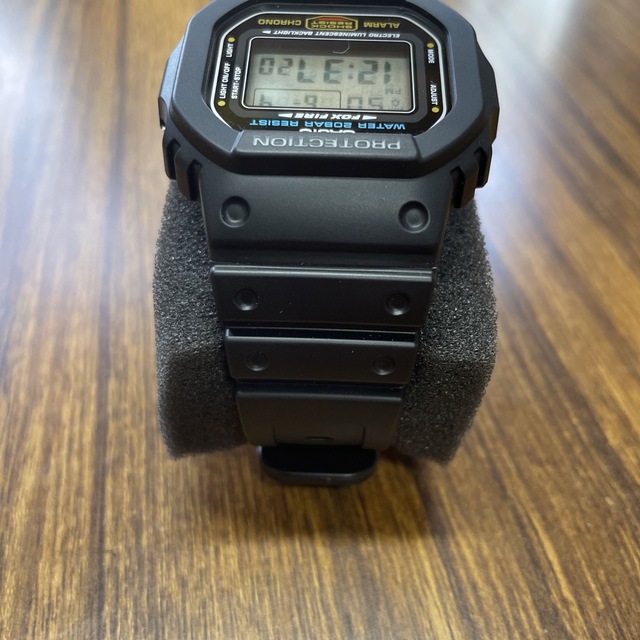 G-SHOCK(ジーショック)のG-SHOCK DW5600E メンズの時計(腕時計(デジタル))の商品写真