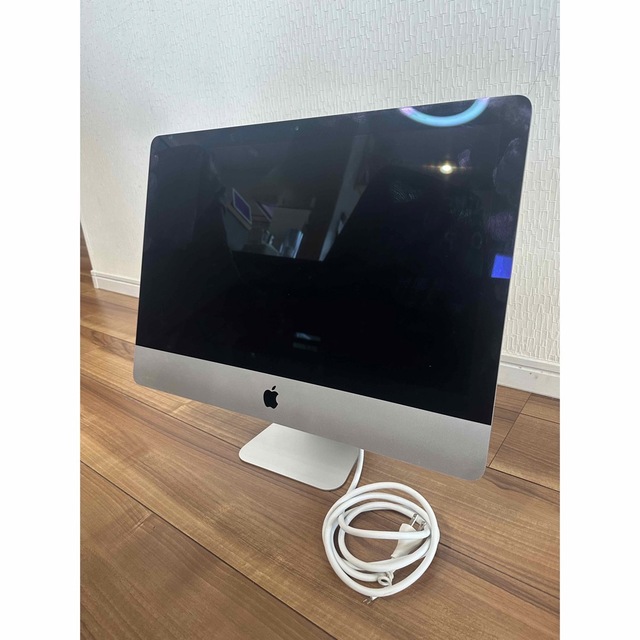 Apple(アップル)の高性能iMac 2019 4K, 1TB SSD, 32GB, 6コアi5 スマホ/家電/カメラのPC/タブレット(デスクトップ型PC)の商品写真