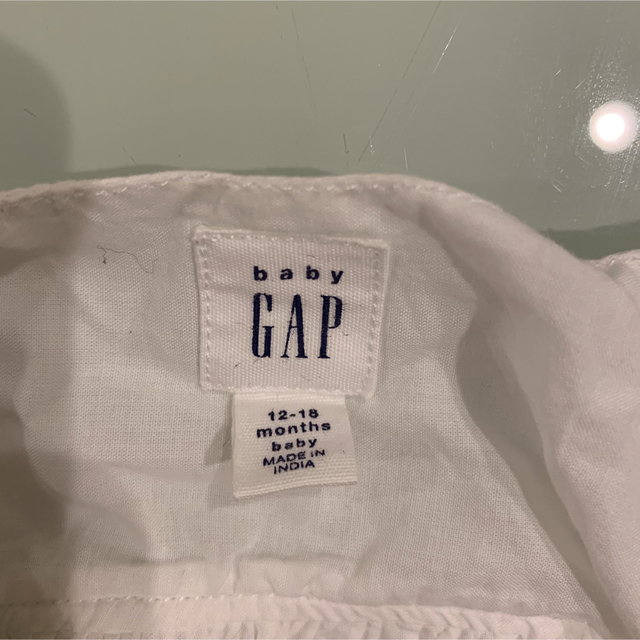 GAP(ギャップ)のGAP レースノースリーブ キッズ/ベビー/マタニティのベビー服(~85cm)(シャツ/カットソー)の商品写真