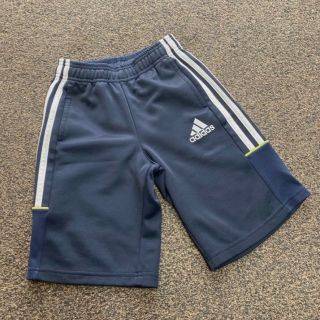 アディダス(adidas)のadidas☆ハーフパンツ(パンツ/スパッツ)