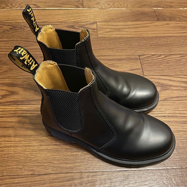 Dr.Martens(ドクターマーチン)のDr.Martens 2976 チェルシーブーツ サイドゴア レディースの靴/シューズ(ブーツ)の商品写真