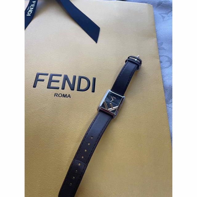 大幅お値下！FENDI フェンディ　腕時計