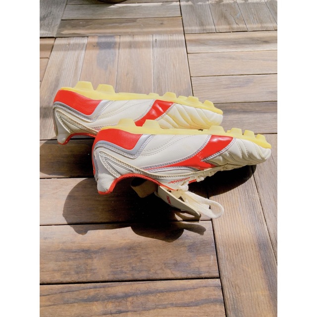 DIADORA(ディアドラ)のDIADORA サッカーシューズ　24.5cm スポーツ/アウトドアのサッカー/フットサル(シューズ)の商品写真