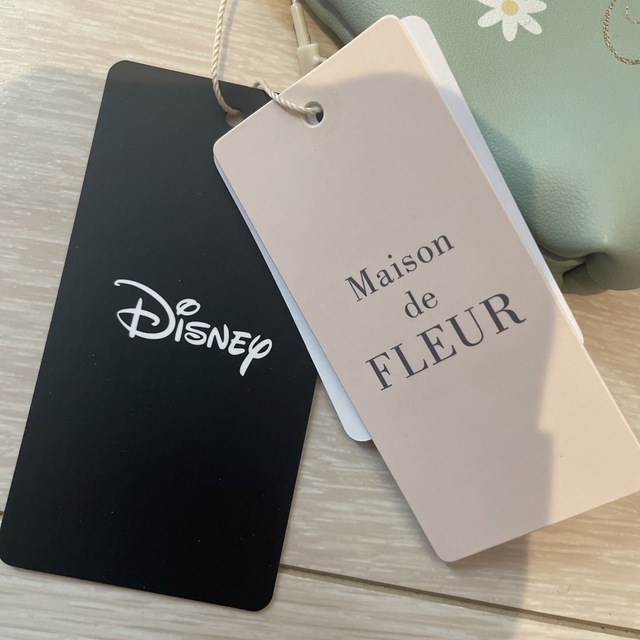 Disney(ディズニー)のMaisondeFLEUR★新品未使用★ディズニー★クラリスペンケース エンタメ/ホビーのおもちゃ/ぬいぐるみ(キャラクターグッズ)の商品写真