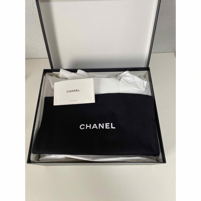 CHANEL(シャネル)のCHANEL ホワイトストラップサンダル　ゴールドロゴ レディースの靴/シューズ(サンダル)の商品写真