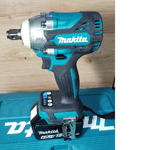 Makita(マキタ)のマキタ 18V インパクトレンチ TW300D セット 自動車/バイクの自動車/バイク その他(その他)の商品写真