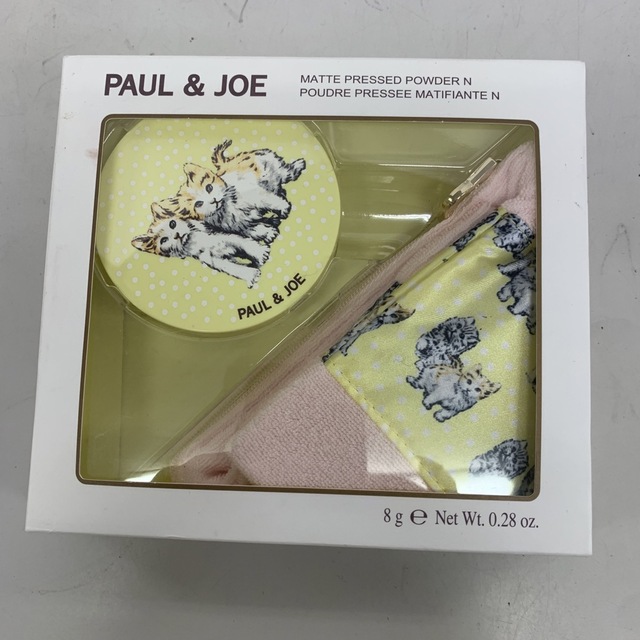 PAUL & JOE(ポールアンドジョー)のポール＆ジョーマットプレストパウダー　N 001 コスメ/美容のベースメイク/化粧品(フェイスパウダー)の商品写真