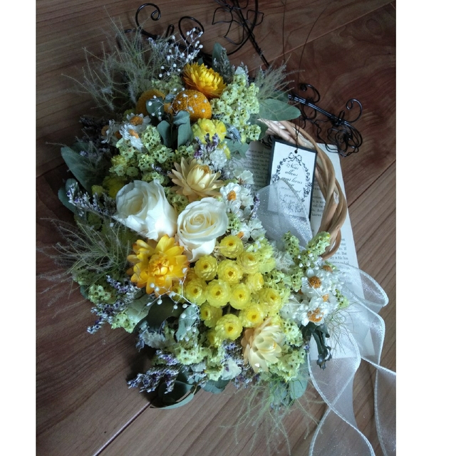 ドライフラワー❁プリザーブドフラワー　ナチュラル花かごリース　♡ハンドメイド♡ ハンドメイドのフラワー/ガーデン(リース)の商品写真