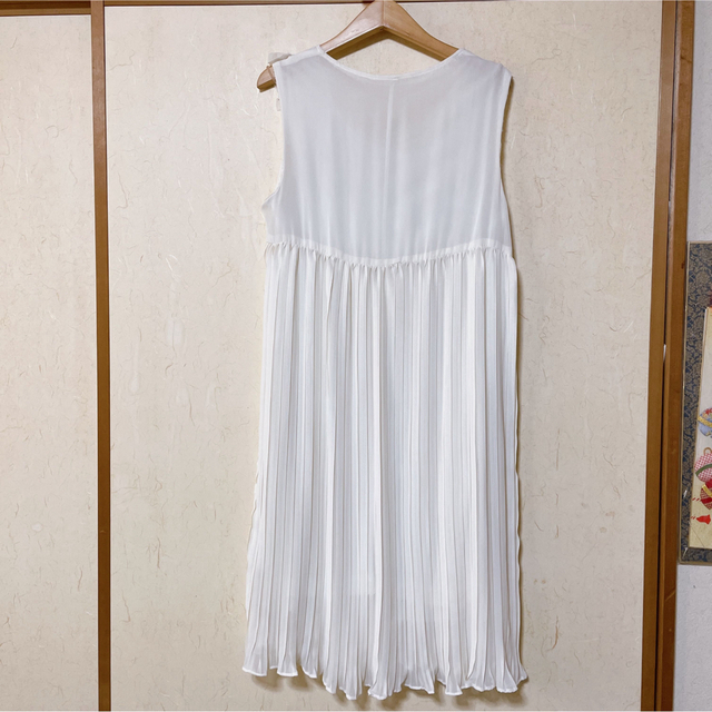 ワンピース　結婚式　2次会　パーティ　ドレス　新品　未使用 レディースのフォーマル/ドレス(ミディアムドレス)の商品写真