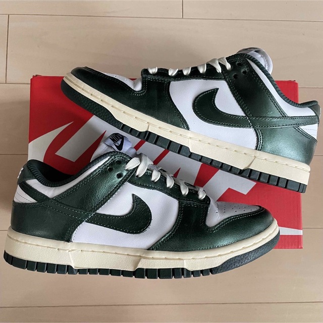 WMNS Dunk Low Vintage Green  23.5㎝