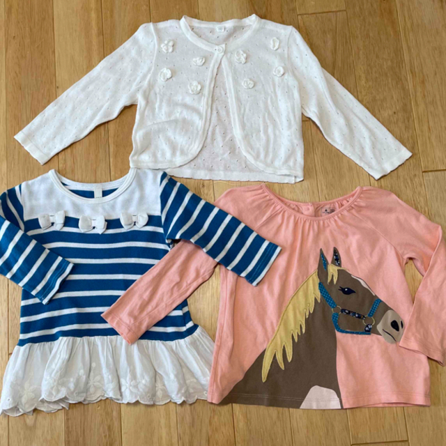 babyGAP(ベビーギャップ)のbabyGap  他　長袖　サイズ90〜95  3点まとめ売り キッズ/ベビー/マタニティのキッズ服女の子用(90cm~)(Tシャツ/カットソー)の商品写真