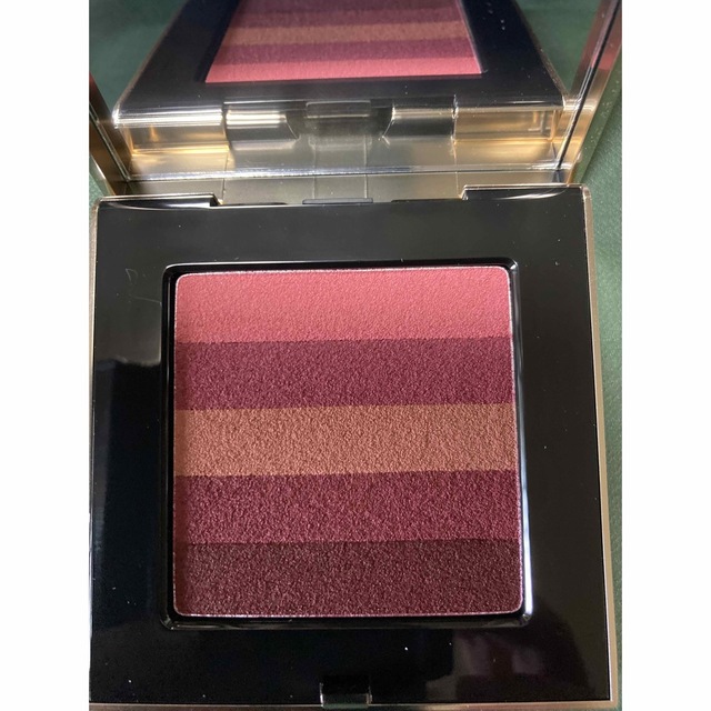 BOBBI BROWN(ボビイブラウン)の値下げ！【新品】BOBBI BROWN リュクス　リップ　ブリック　クランベリー コスメ/美容のベースメイク/化粧品(口紅)の商品写真