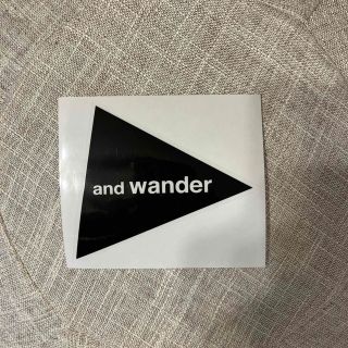 アンドワンダー(and wander)のand wander ステッカー(登山用品)