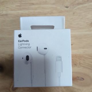 アップル(Apple)のアップル 純正イヤホン iPhone ライトニング Lightning(ヘッドフォン/イヤフォン)
