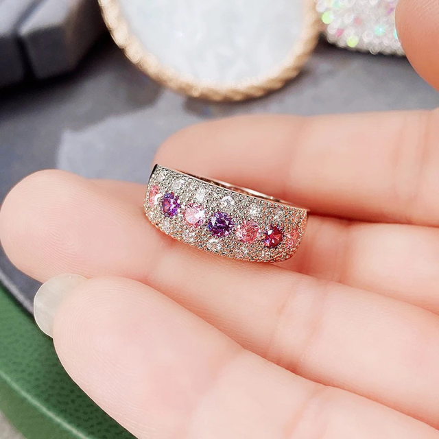 セール❣️【高級CZダイヤ】パヴェ パープル ピンク キラキラ リング レディースのアクセサリー(リング(指輪))の商品写真