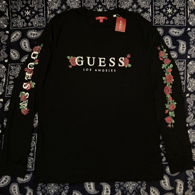 Tシャツ/カットソー(七分/長袖) NY限定 激レア新品 GUESS 薔薇 ロンT