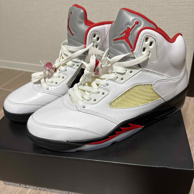 Jordan Brand（NIKE）(ジョーダン)のAIR JORDAN 5 RETRO エアジョーダン5レトロ メンズの靴/シューズ(スニーカー)の商品写真