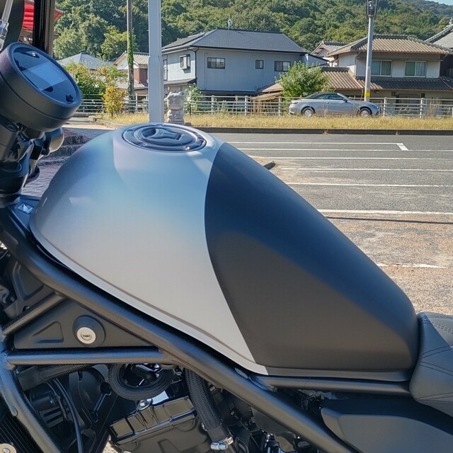 ホンダ - ホンダ レブル250 燃料タンクの通販 by レッドチーク's ホンダ - ホンダ レブル250 燃料タンクの通販 by レッドチーク's