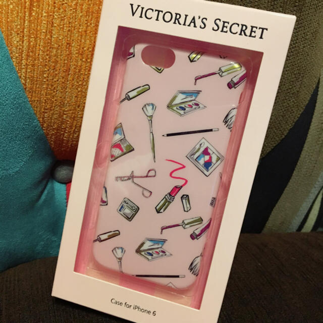 Victoria's Secret(ヴィクトリアズシークレット)の【新品】VICTORIA'S SECRET iPhone6 ケース スマホ/家電/カメラのスマホアクセサリー(iPhoneケース)の商品写真