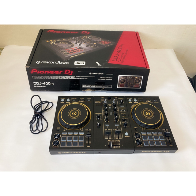 Pioneer(パイオニア)のPioneer DJ コントローラー DDJ-400-N 限定カラー ゴールド 楽器のDJ機器(DJコントローラー)の商品写真