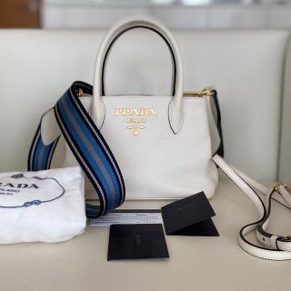 プラダ(PRADA)のPRADA レザー　ショルダーバッグ　訳あり　一度の使用　ベルト2本(ショルダーバッグ)