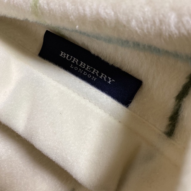 BURBERRY(バーバリー)のBURBERRY】シルク毛布  自宅保管品   未使用品 インテリア/住まい/日用品の寝具(毛布)の商品写真