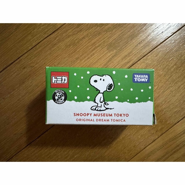 SNOOPY(スヌーピー)のスヌーピーミュージアム　トミカ(クリスマス限定) エンタメ/ホビーのおもちゃ/ぬいぐるみ(ミニカー)の商品写真