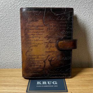 ベルルッティ 手帳(メンズ)の通販 32点 | Berlutiのメンズを買うならラクマ ベルルッティ 手帳(メンズ)の通販 32点 | Berlutiのメンズを買うならラクマ