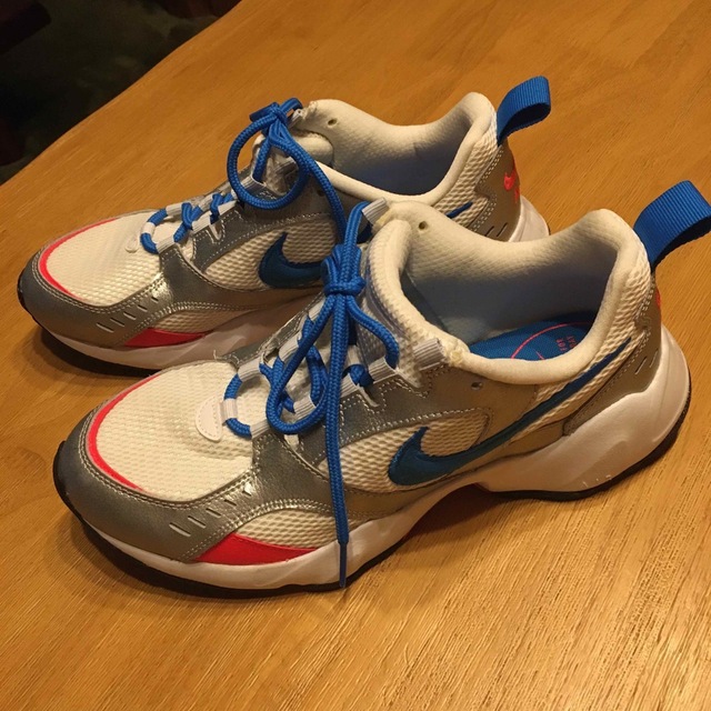 NIKE  AIRスニーカー26センチ新品