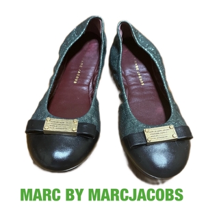マークバイマークジェイコブス(MARC BY MARC JACOBS)のMARC BY MARCJACOBS ラメグリーン フラットシューズ(バレエシューズ)