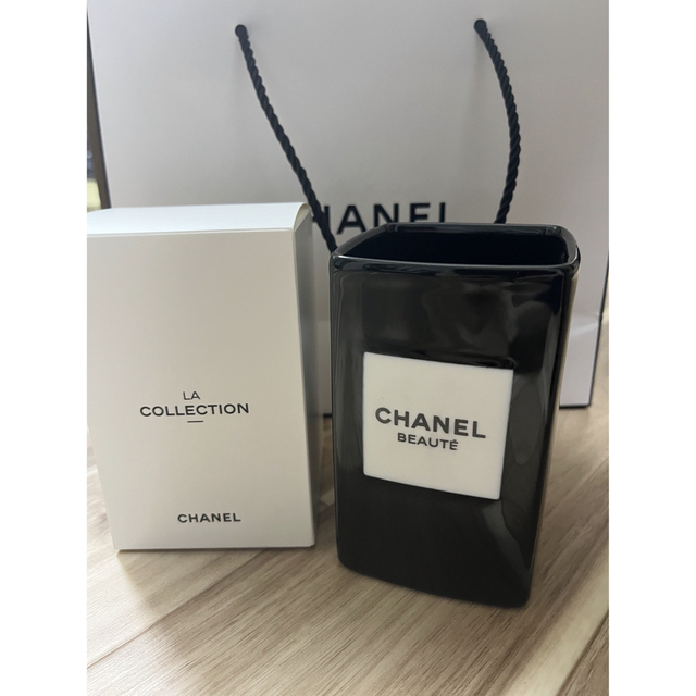 CHANEL(シャネル)の新品未使用 シャネル ブラシスタンド ブラシケース ノベルティ 陶器メイクポッド コスメ/美容のコスメ/美容 その他(その他)の商品写真