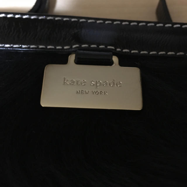 kate spade new york(ケイトスペードニューヨーク)の未使用 kate spade new york ファーポーチ レディースのファッション小物(ポーチ)の商品写真