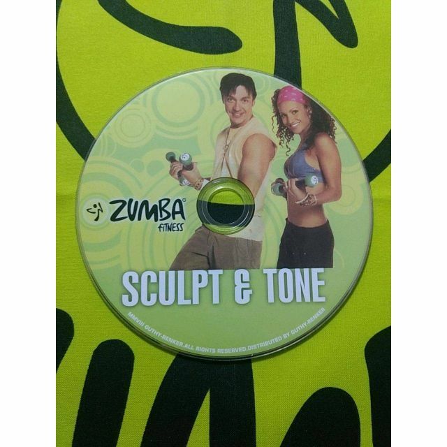 Zumba(ズンバ)のZUMBA　ズンバ　DVD　3枚セット　初心者向け スポーツ/アウトドアのトレーニング/エクササイズ(トレーニング用品)の商品写真