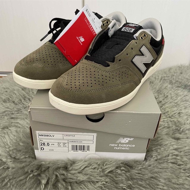 送料無料!【skateboard 】税込定価12100円 NEW BALANCE