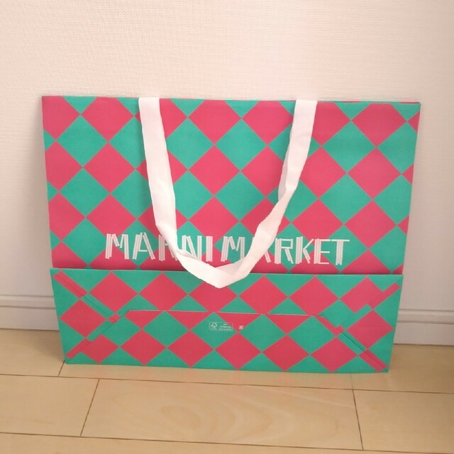 Marni(マルニ)のMARNIショッパー　2022ポップアップ レディースのバッグ(ショップ袋)の商品写真