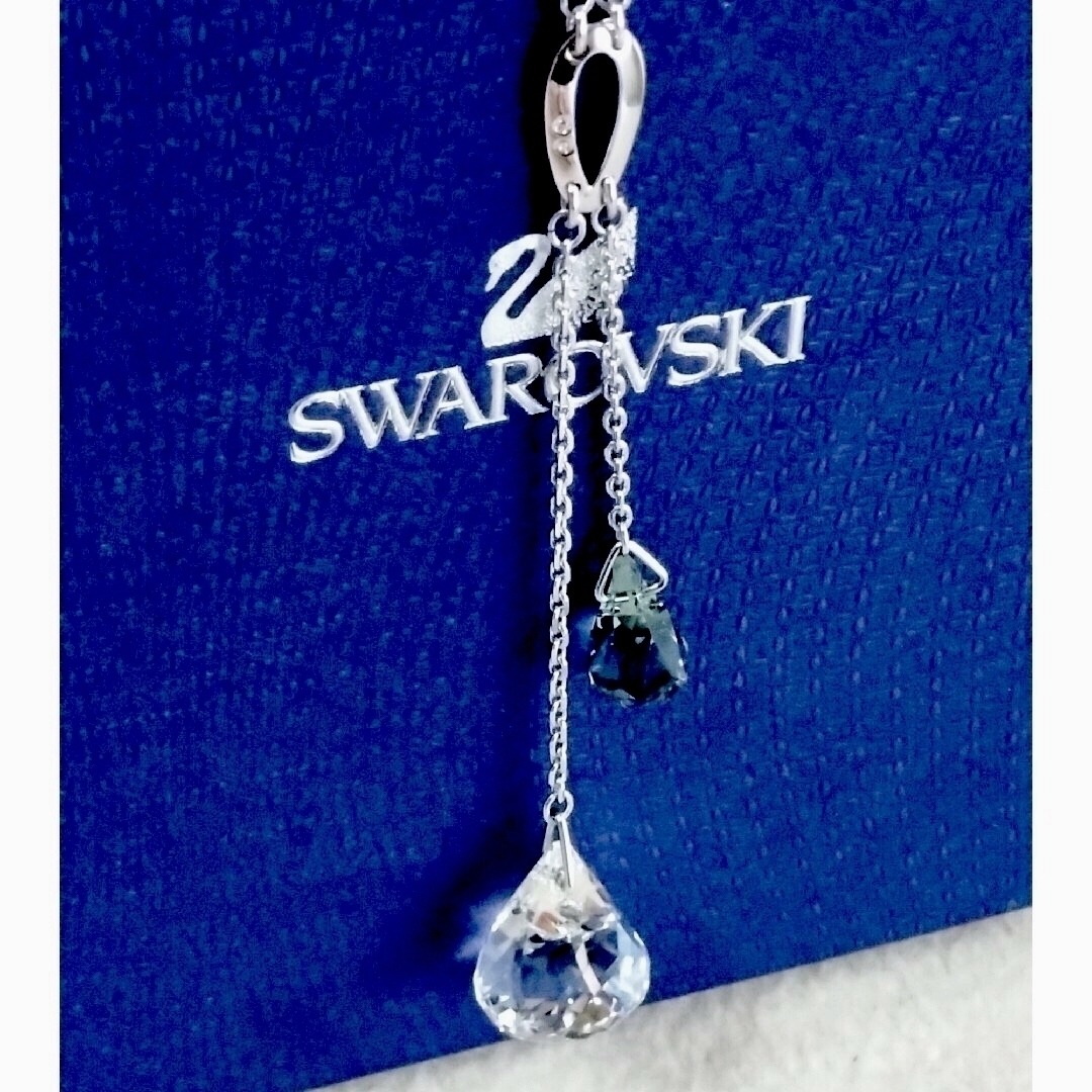 新品 SWAROVSKI ネックレス (送料込)