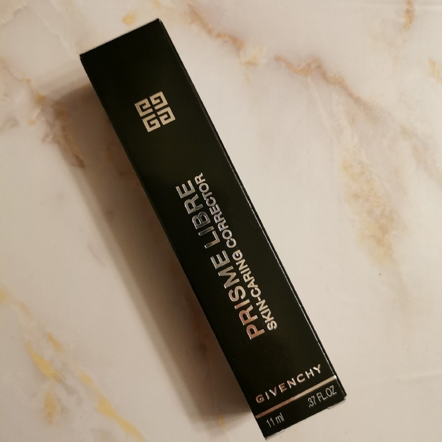 GIVENCHY GIVENCHY プリズムリーブル スキンケアリングコレクター グリーンの通販 by ぽろり GIVENCHY プリズム・リーブル・スキンケアリング・コレクター グリーン
