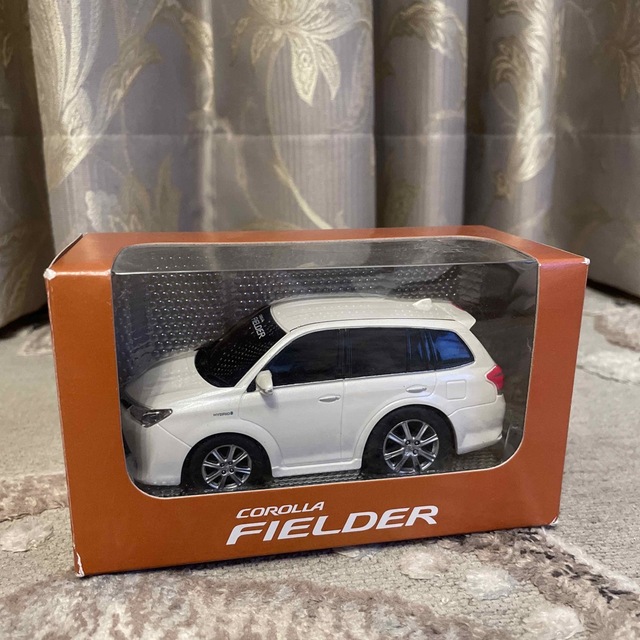 CROLLA(クローラ)のトヨタ　カローラ　フィールダー　プルバックカー エンタメ/ホビーのおもちゃ/ぬいぐるみ(ミニカー)の商品写真