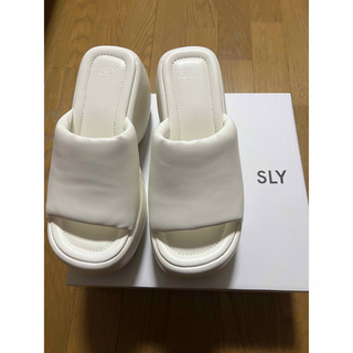 スライ(SLY)のSLYサンダル(サンダル)