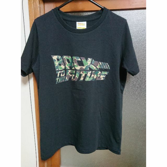 A BATHING APE(アベイシングエイプ)のアベイシングエイプ × BACK TO THE FUTURE Tシャツ レディースのトップス(Tシャツ(長袖/七分))の商品写真